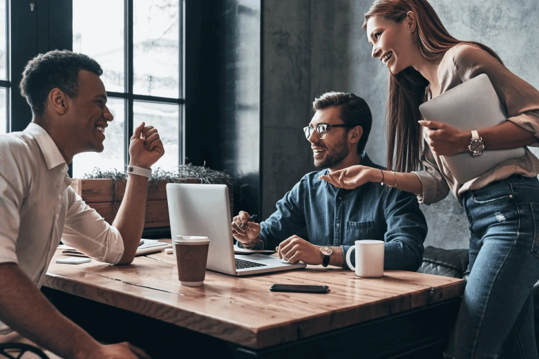 Solutions et accompagnement personnalisés pour vos embauches en TI